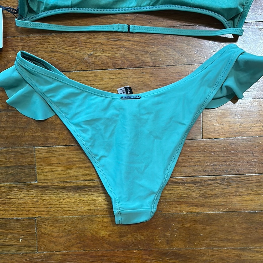 Kendall + Kylie Ruffled Bikini Set, medium - Picture 6 of 6